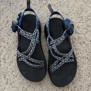 Chaco Navy and Black Patterned Sandals size 4 double strap